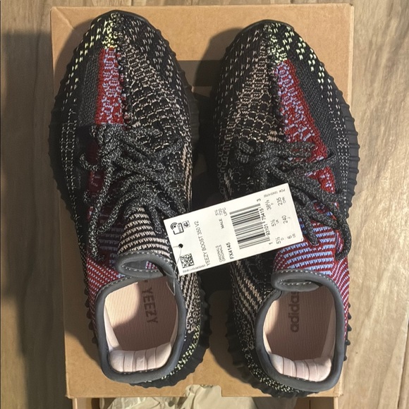 Adidas Yeezy Yecheil Reflective Boost 350 V2 Sneakers Size Ladies 7 Men’s 6